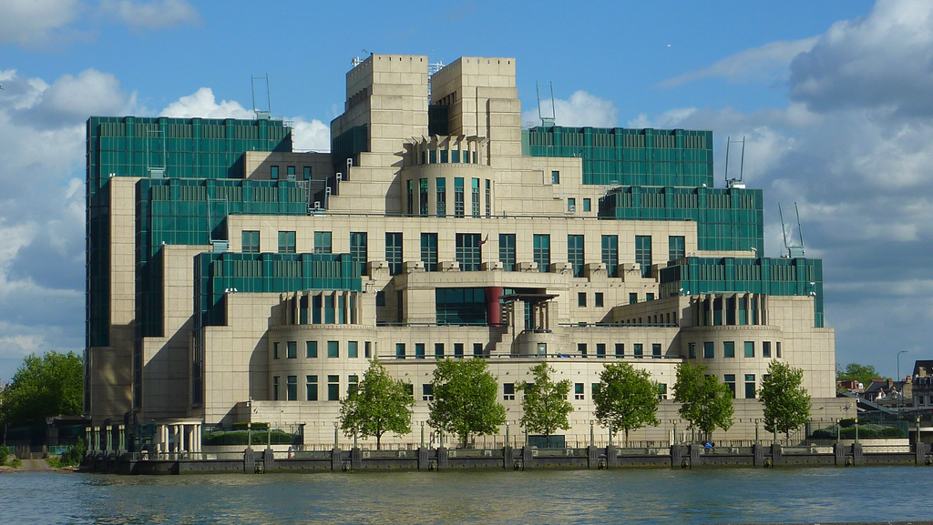 MI5 Warns UK Universities Over Chinese Espionage Research Funding